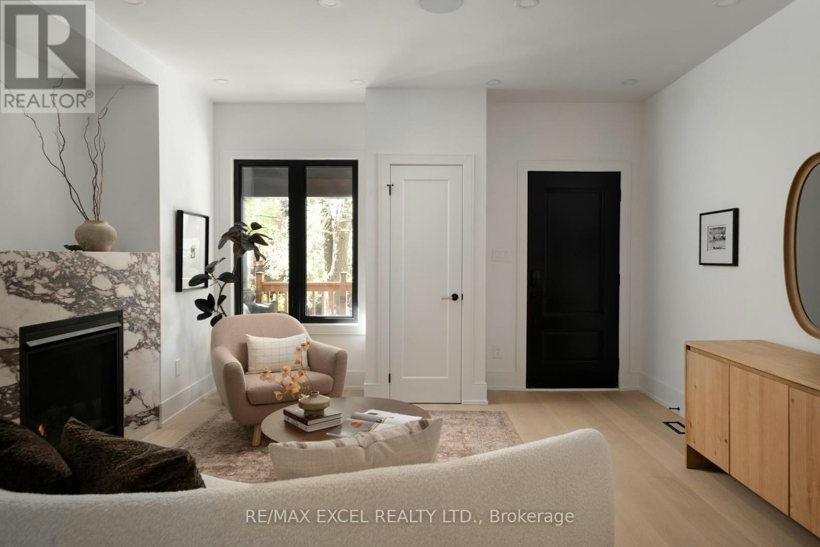 254 Bain Avenue, Toronto, ON, M4K 1G3