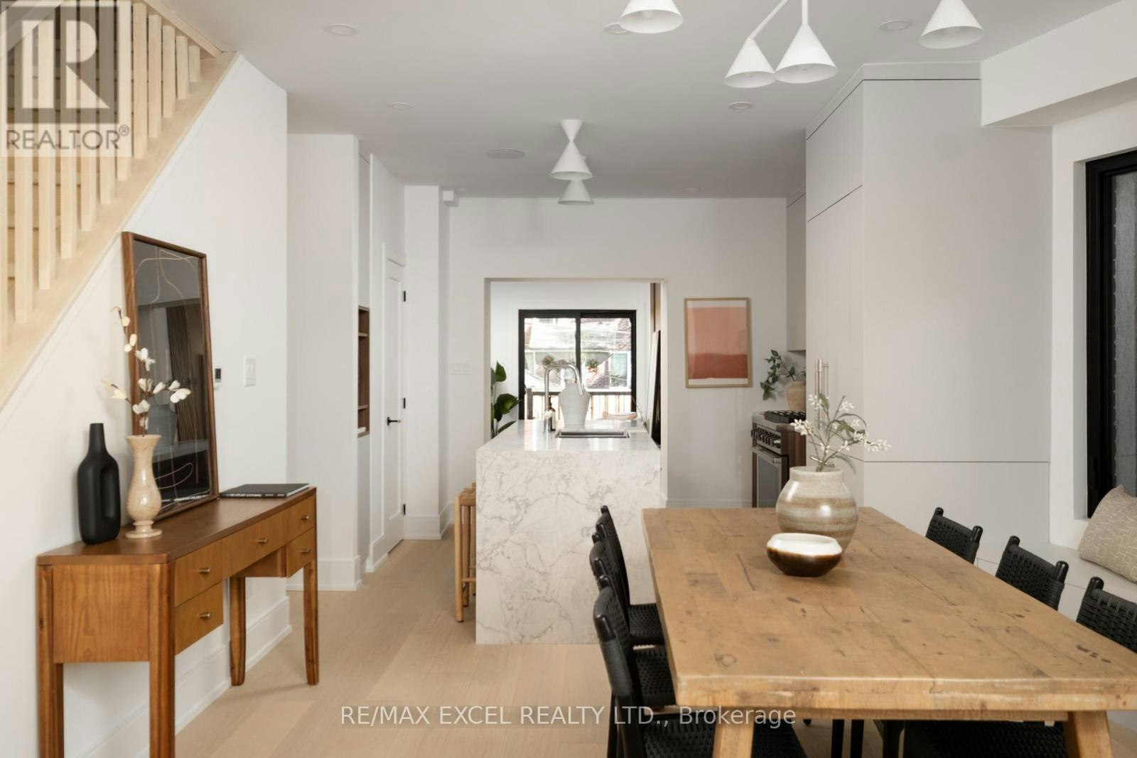 254 Bain Avenue, Toronto, ON, M4K 1G3 - 11