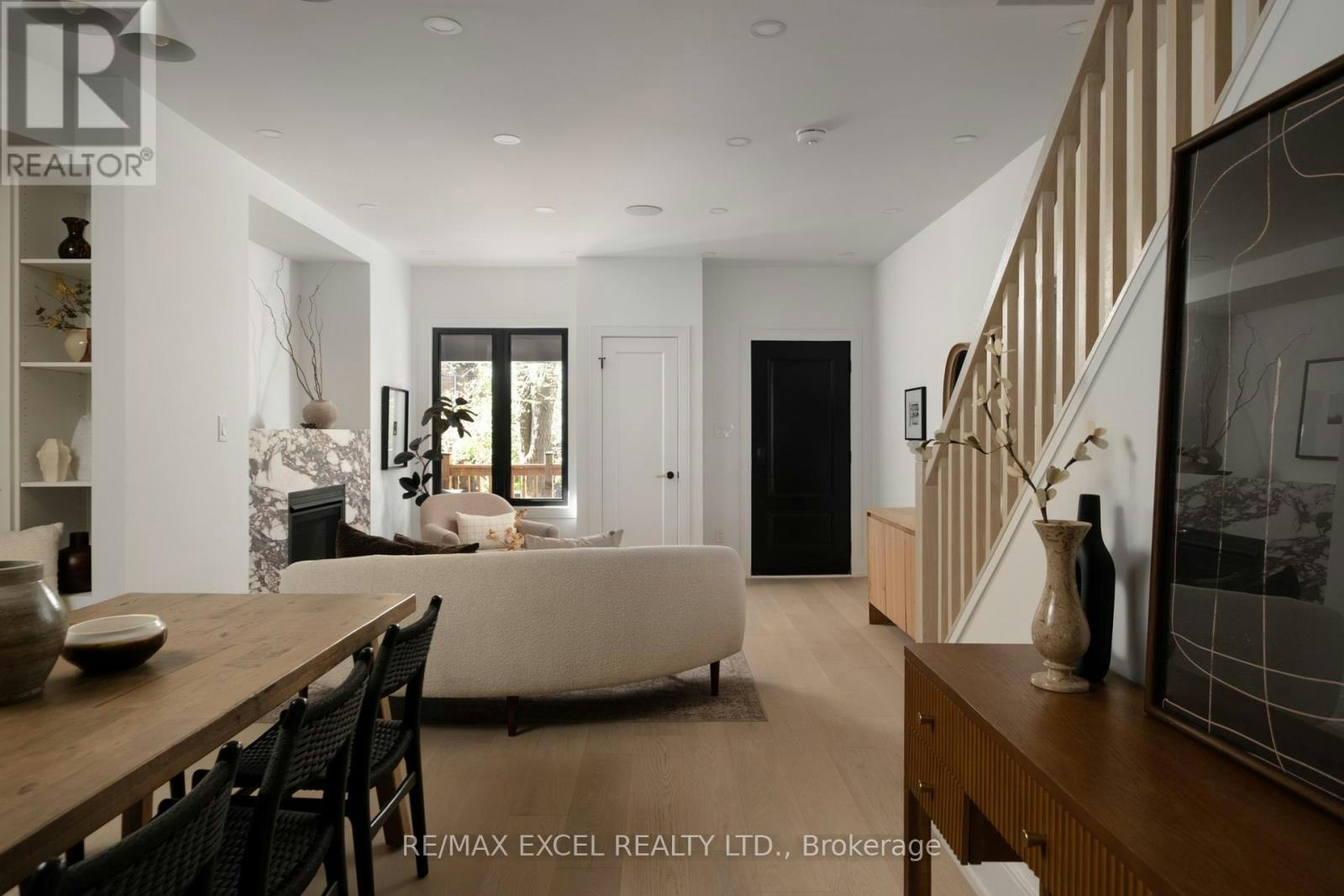 254 Bain Avenue, Toronto, ON, M4K 1G3 - 5