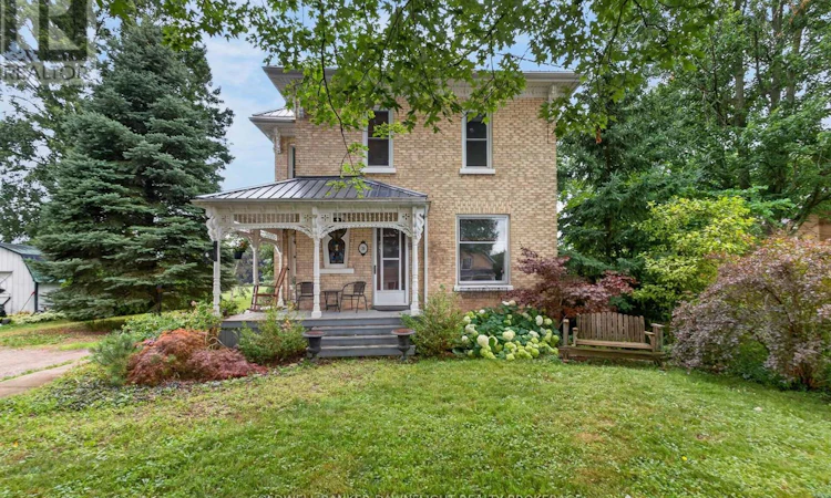 26 King Street N