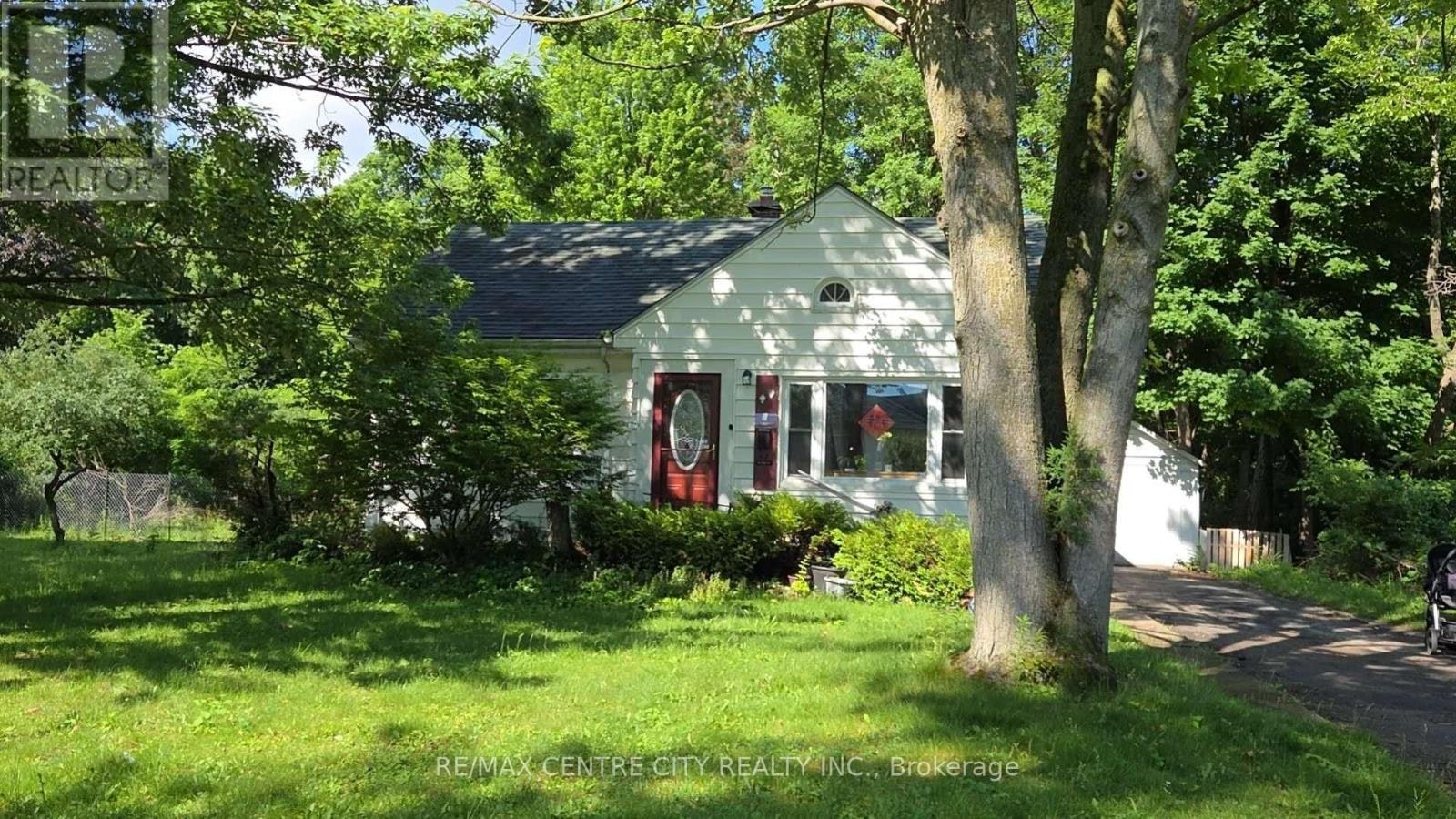 1473 Oakdale Street, London, ON, N5X 1J8