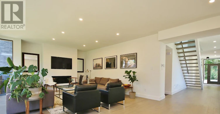 51 Chippewa Avenue, Ottawa, ON, K2G 1Y1 - 20