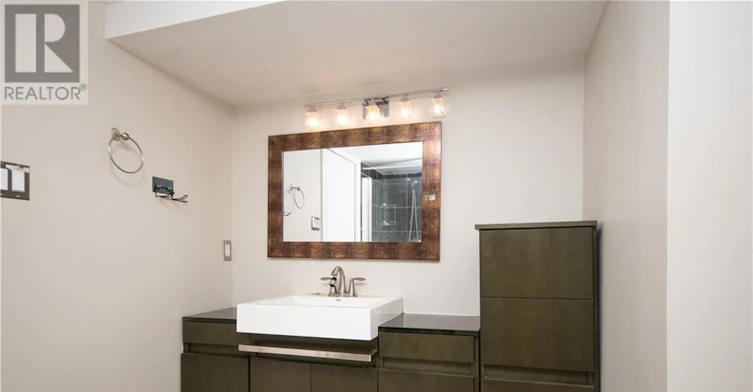 B-13 Donna Street, Ottawa, ON, K2G 2V5 - 19