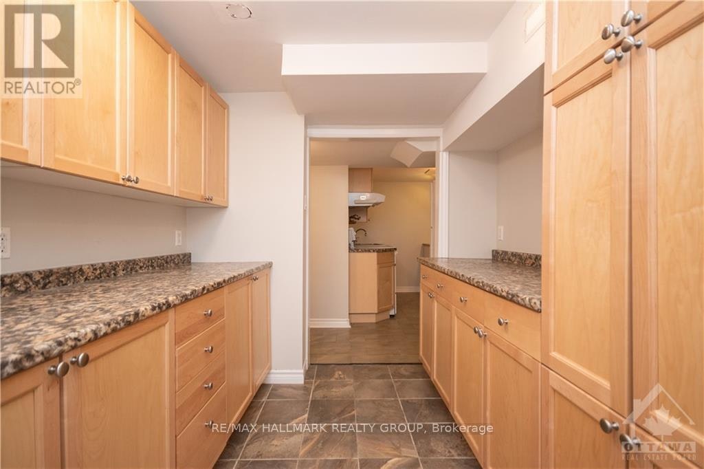B-13 Donna Street, Ottawa, ON, K2G 2V5 - 10