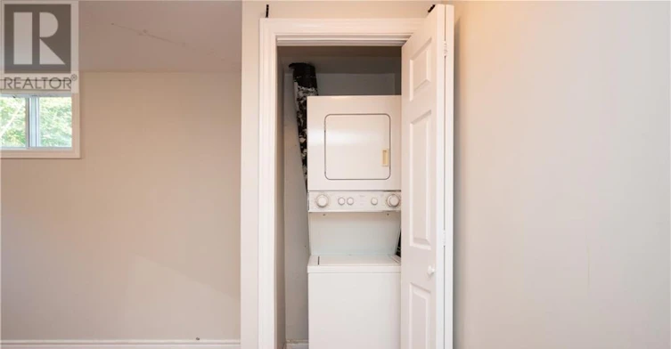 B-13 Donna Street, Ottawa, ON, K2G 2V5 - 23