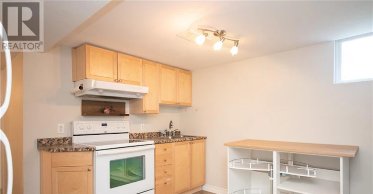 B-13 Donna Street, Ottawa, ON, K2G 2V5 - 6