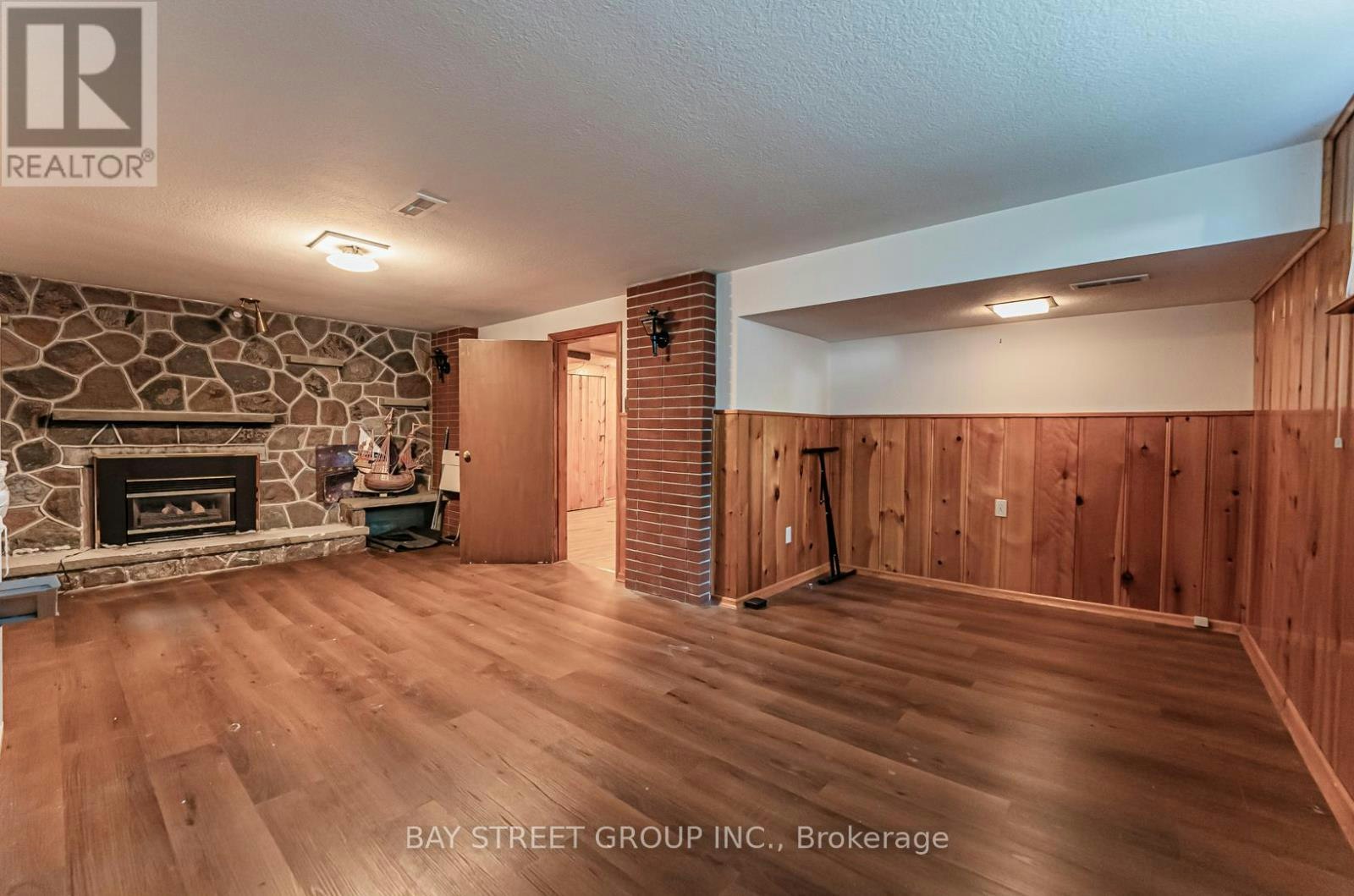 LOWER-394 Centre Street E, Richmond Hill, ON, L4C 1B7 - 3