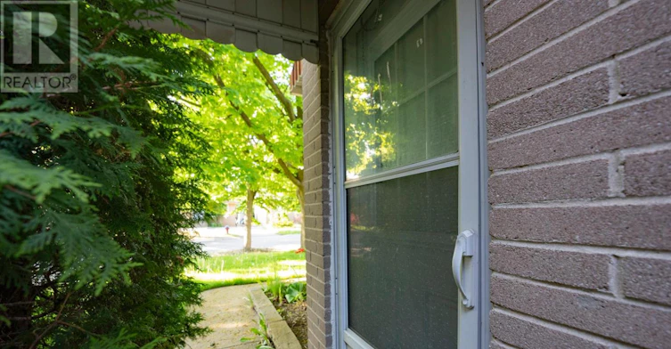 LOWER-394 Centre Street E, Richmond Hill, ON, L4C 1B7 - 2