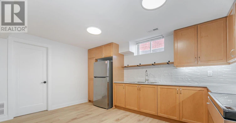 LOWER-131 Dunstan Crescent, Vaughan, ON, L4L 3W5 - 14
