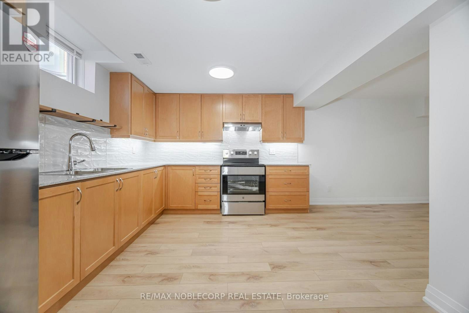 LOWER-131 Dunstan Crescent, Vaughan, ON, L4L 3W5 - 15