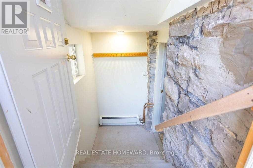 LOWER-81 Sweetland Avenue, Ottawa, ON, K1N 7T9 - 4