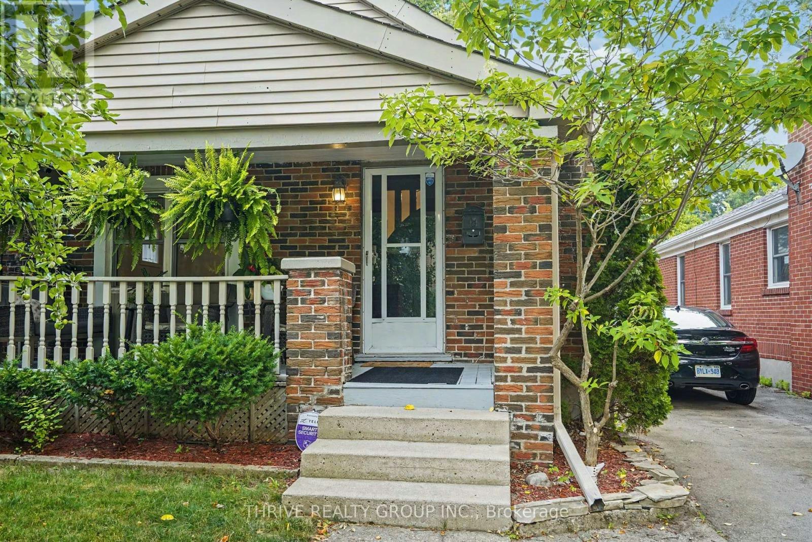 10 Byron Avenue E, London, ON, N6C 1C5