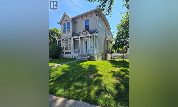 212 Douglas Avenue