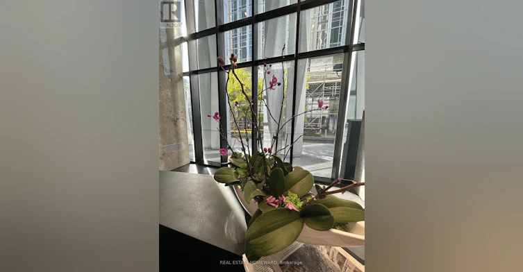 1611-1 Yorkville Avenue, Toronto, ON, M4W 0B1 - 6