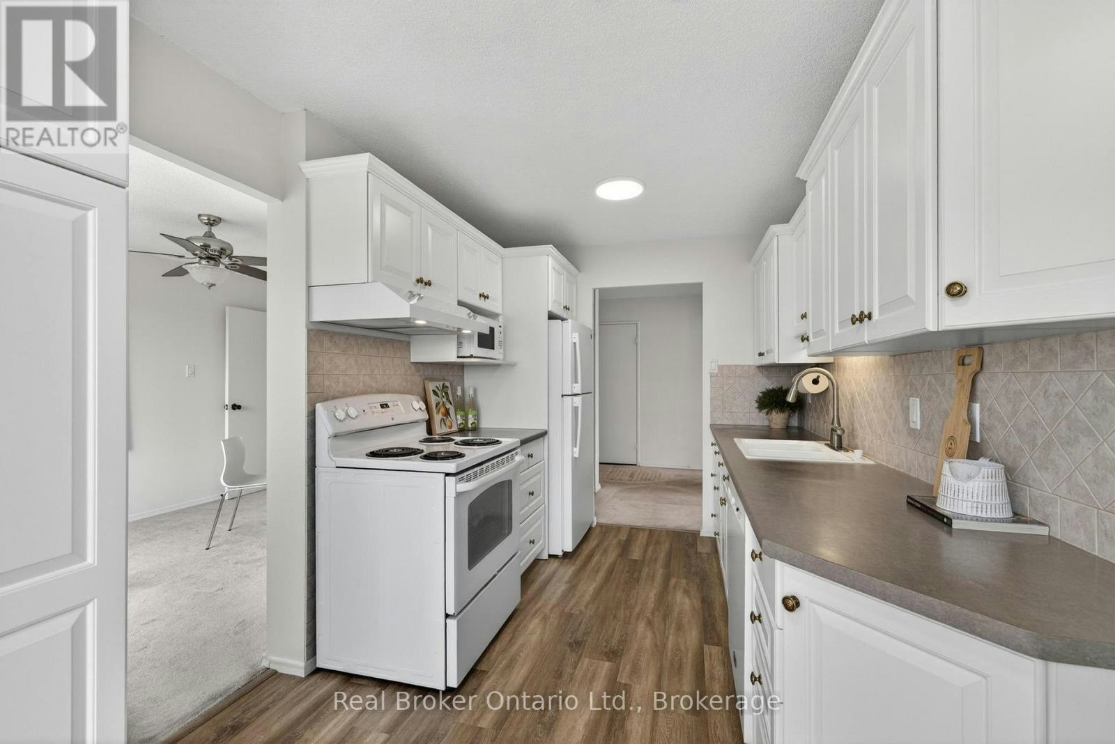 811-23 Woodlawn Road E, Guelph, ON, N1H 7G6 - 21