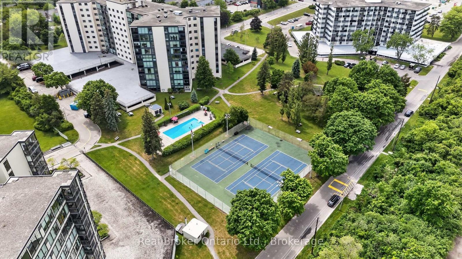 811-23 Woodlawn Road E, Guelph, ON, N1H 7G6 - 2