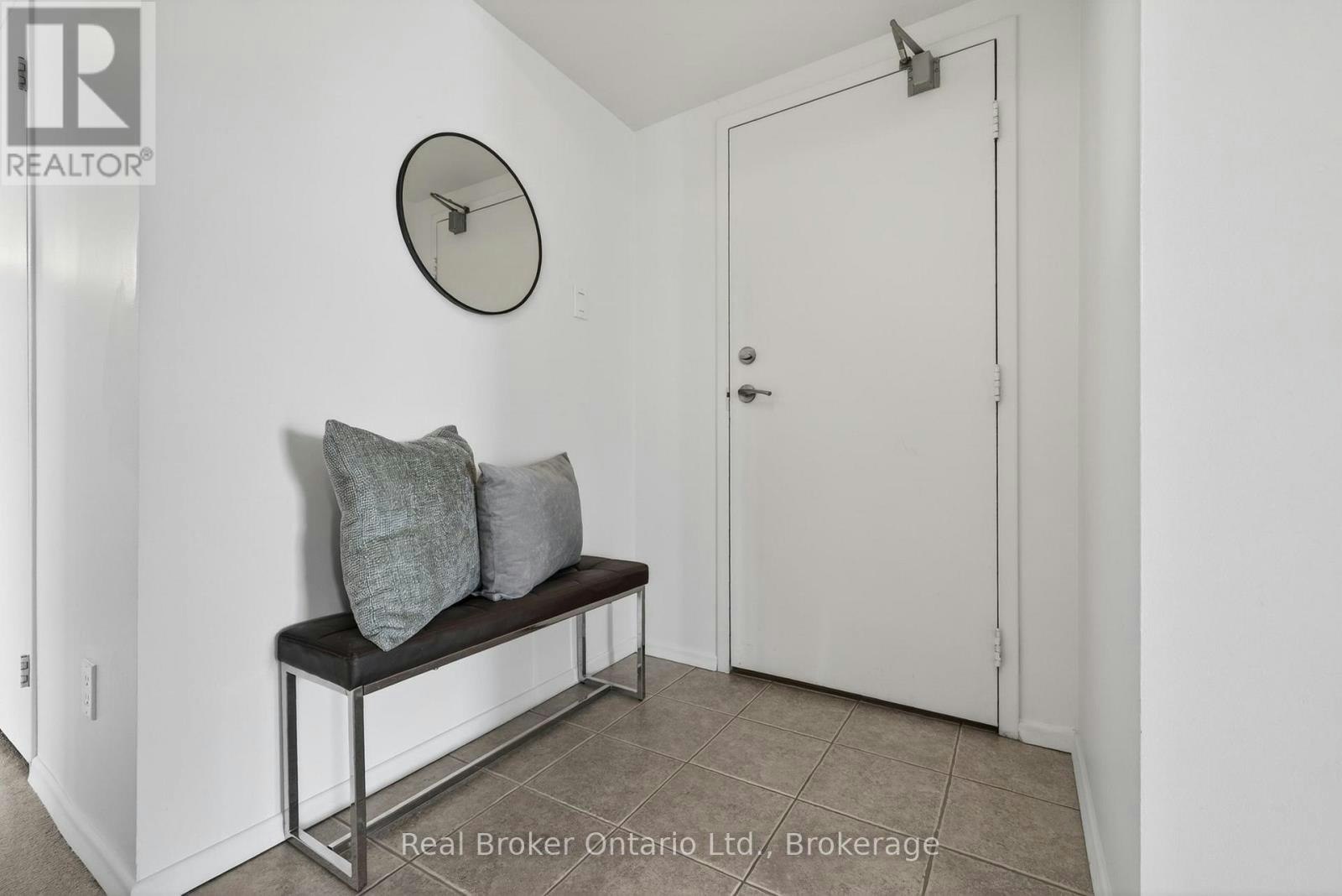 811-23 Woodlawn Road E, Guelph, ON, N1H 7G6 - 3