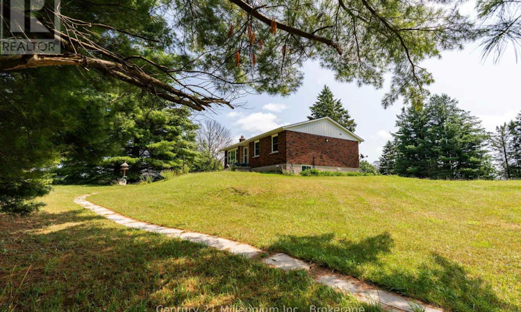 102768 Grey 18 Rd Road