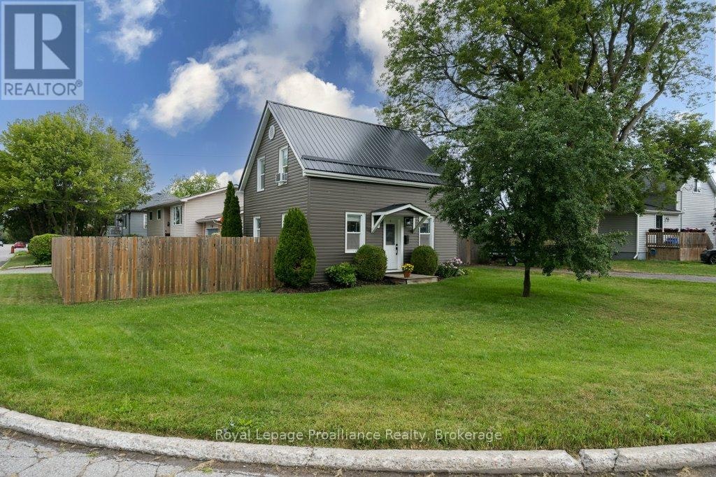 61 Pelham Street, Quinte West, ON, K8V 4T8