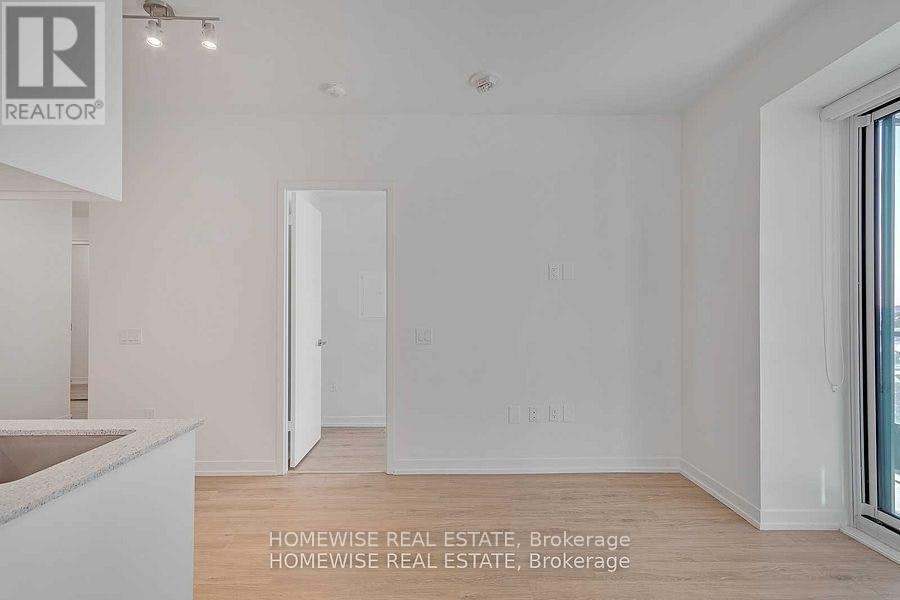 1011E-8868 Yonge Street, Richmond Hill, ON, L4C 0T4 - 10