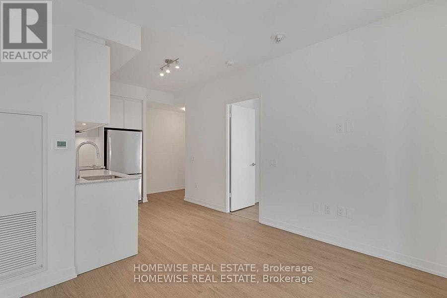 1011E-8868 Yonge Street, Richmond Hill, ON, L4C 0T4 - 6