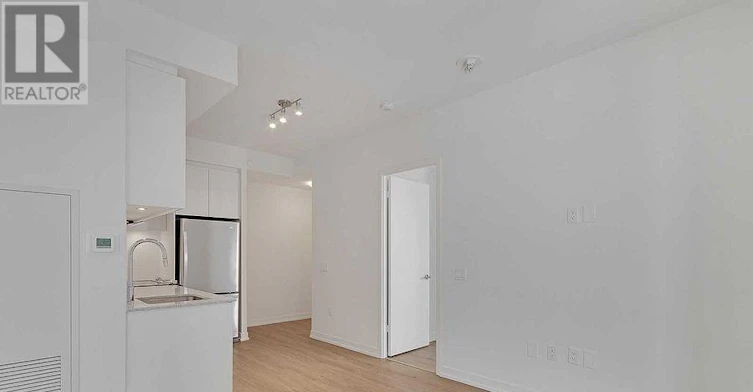 1011E-8868 Yonge Street, Richmond Hill, ON, L4C 0T4 - 6