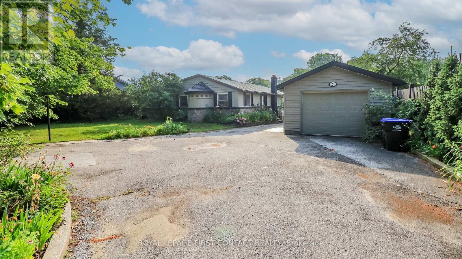 21 Sunnidale Road, Wasaga Beach, ON, L9Z 2M5