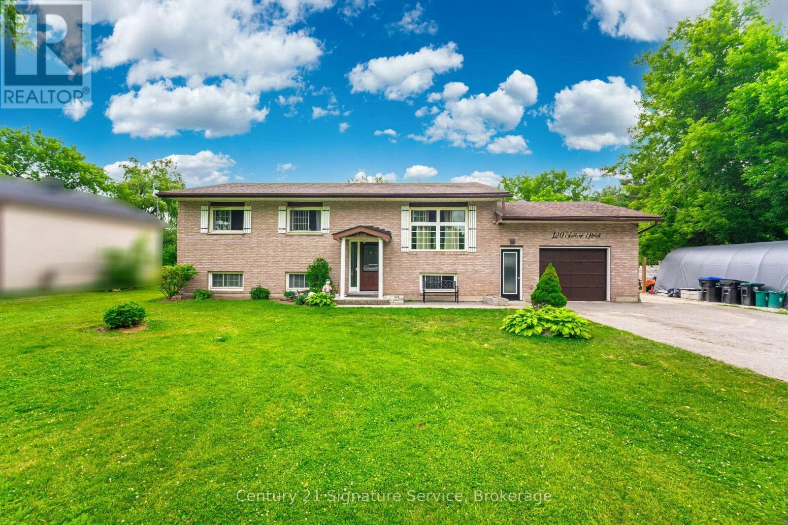 120 Switzer Street, Clearview, ON, L0M 1N0