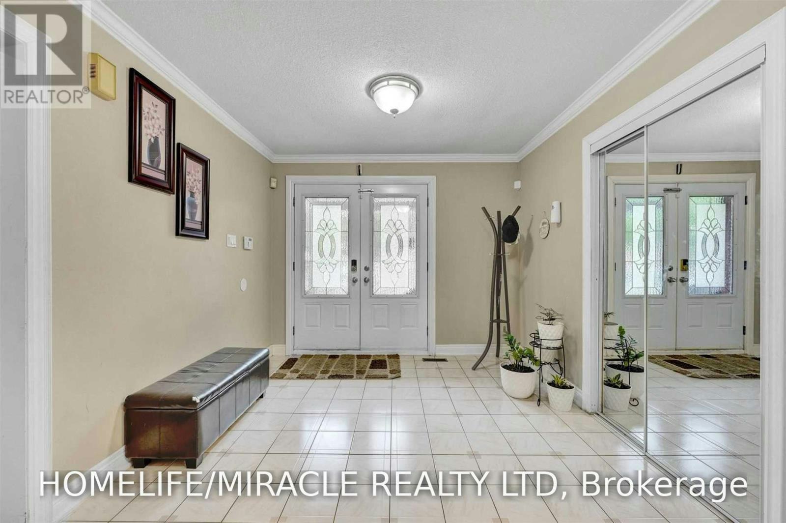 11 Phelps Drive, Brampton, ON, L6X 3V5 - 3