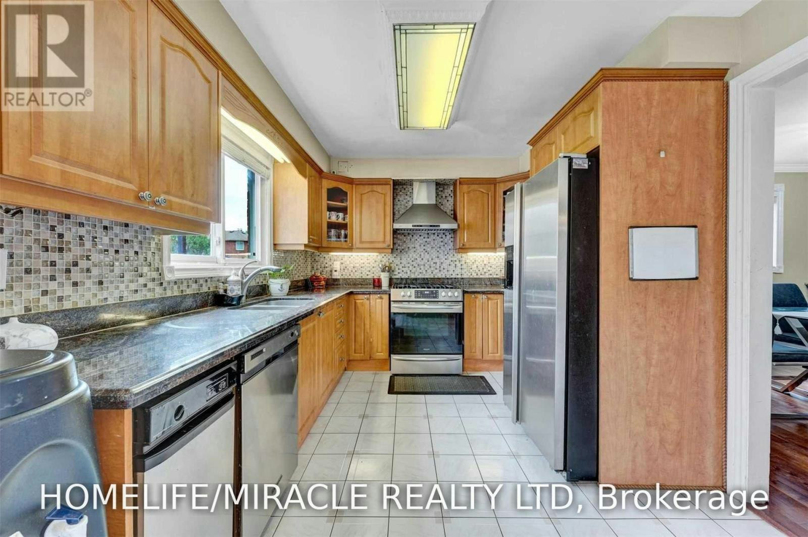 11 Phelps Drive, Brampton, ON, L6X 3V5 - 16