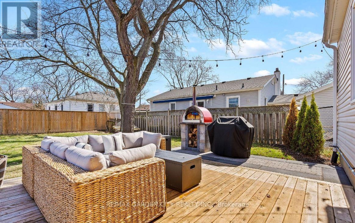4 Lynn Street WEST, St. Catharines, ON, L2N 3N7 - 6