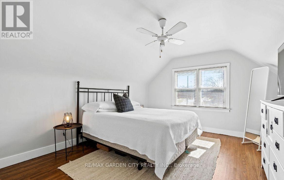 4 Lynn Street WEST, St. Catharines, ON, L2N 3N7 - 20