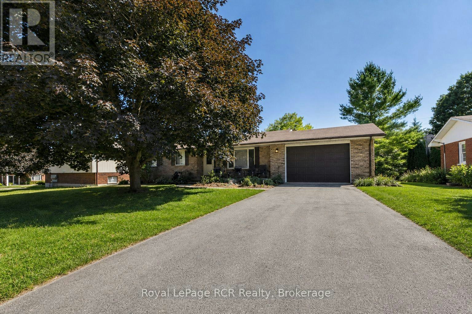 96 James Street, Wingham, ON, N0G 2W0