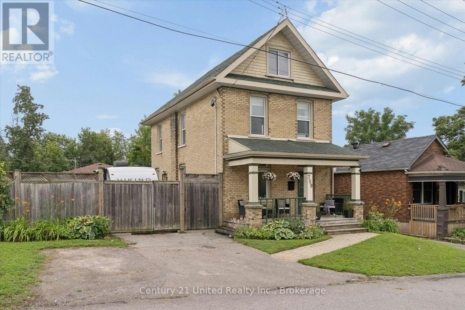 709 Third Avenue, Peterborough, ON, K9J 4P4