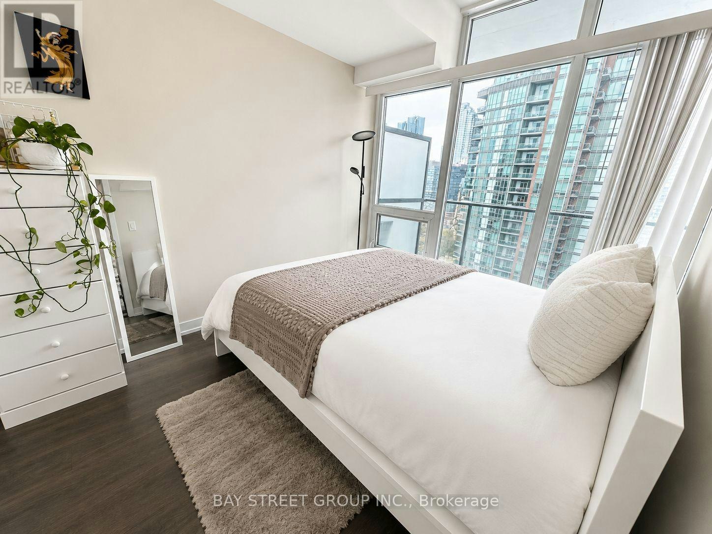 1712-105 George Street, Toronto, ON, M5A 0L4 - 7