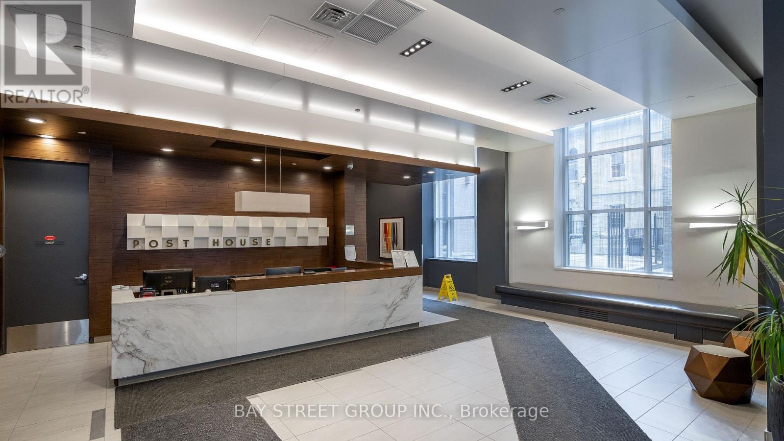 1712-105 George Street, Toronto, ON, M5A 0L4 - 17
