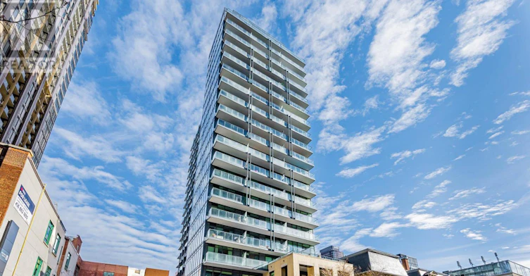 1712-105 George Street, Toronto, ON, M5A 0L4