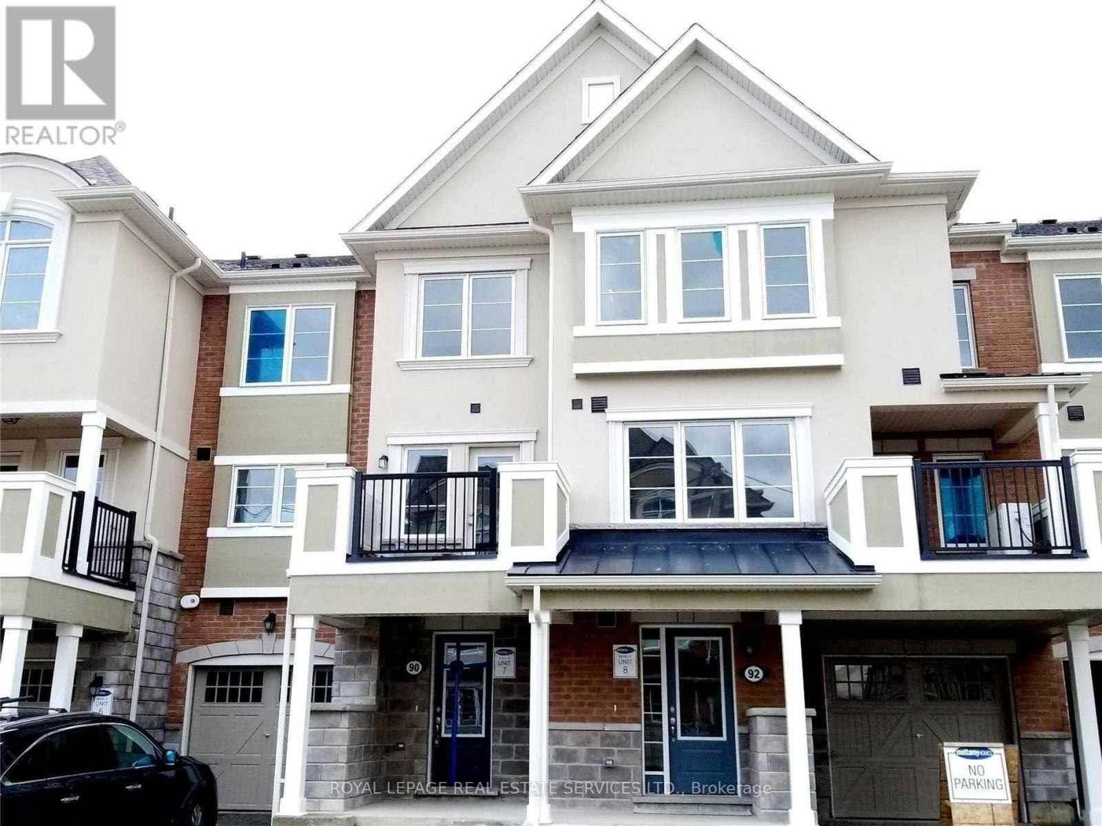 90 Howe Street, Toronto, ON, M1L 0J4
