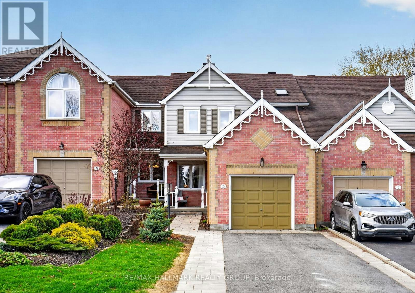 3 Crossing Bridge Court, Ottawa, ON, K2S 1S2