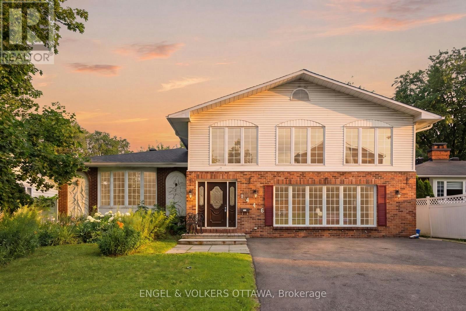 1446 Ridgebrook Drive, Ottawa, ON, K1B 4H1