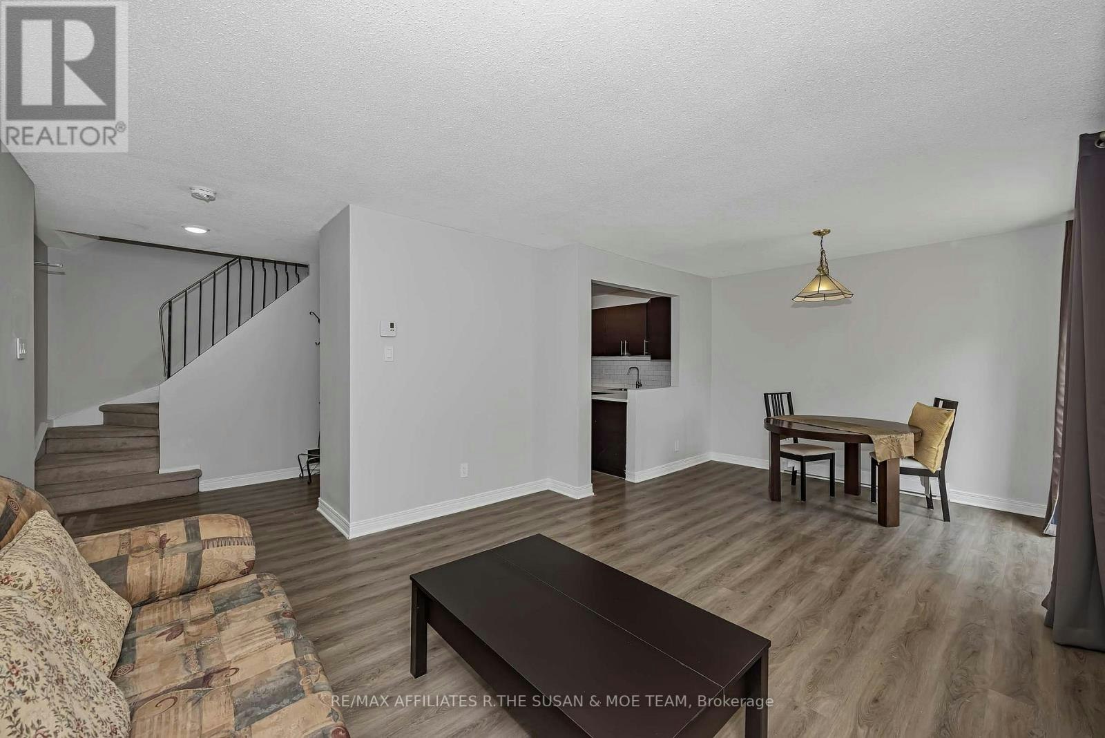 6-500 Fenerty Court, Ottawa, ON, K2L 3B1 - 7