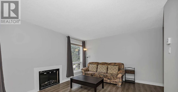 6-500 Fenerty Court, Ottawa, ON, K2L 3B1 - 6