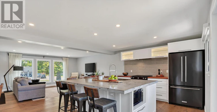 1583 Maxime Street, Ottawa, ON, K1B 3K9 - 9