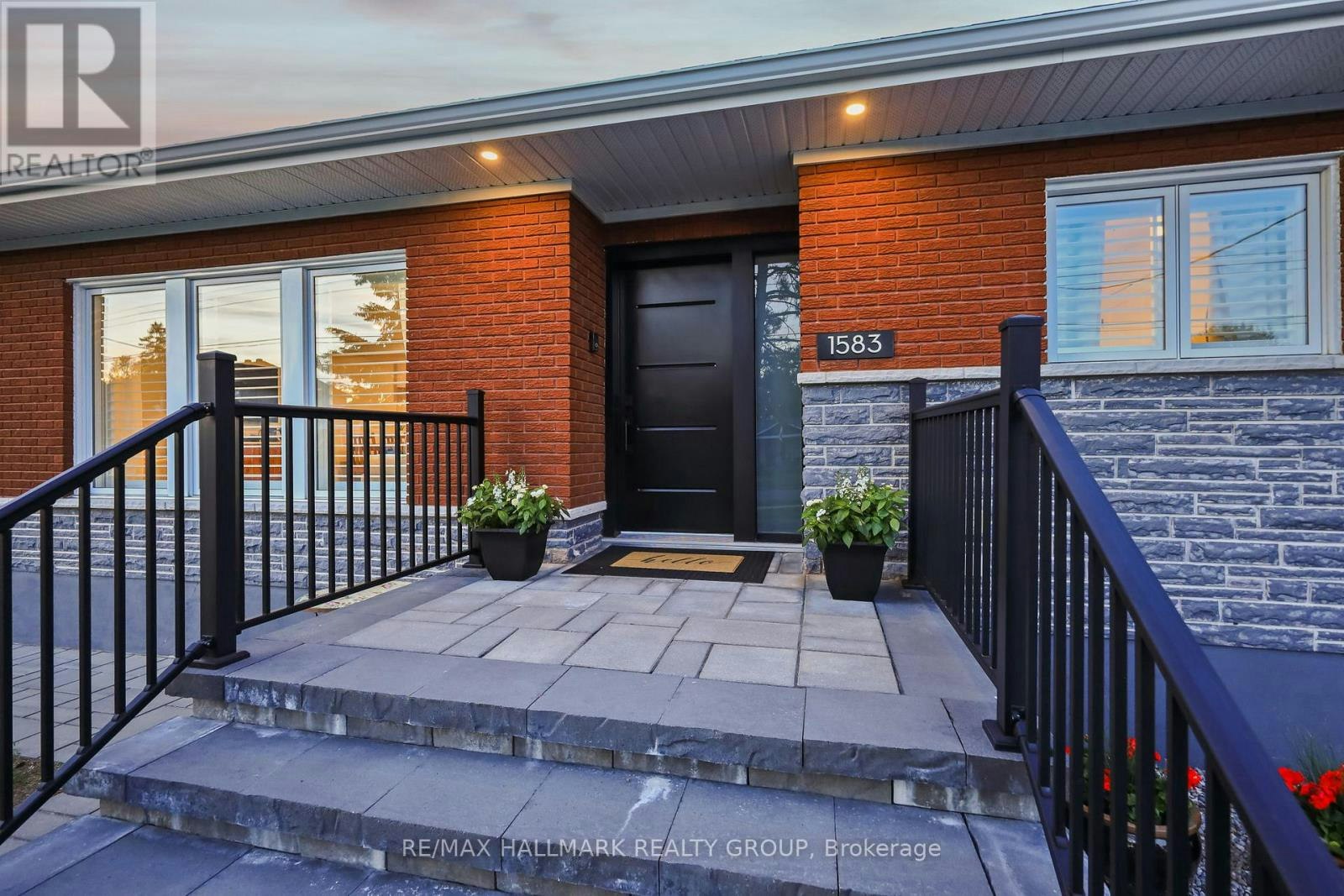 1583 Maxime Street, Ottawa, ON, K1B 3K9 - 2