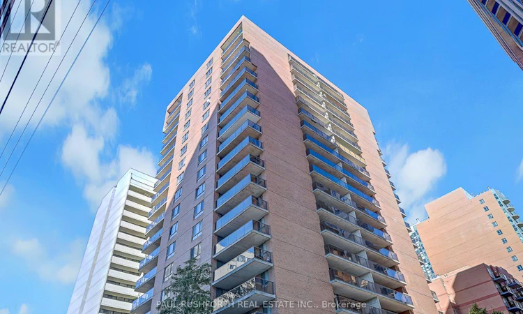 1703-475 Laurier Avenue W