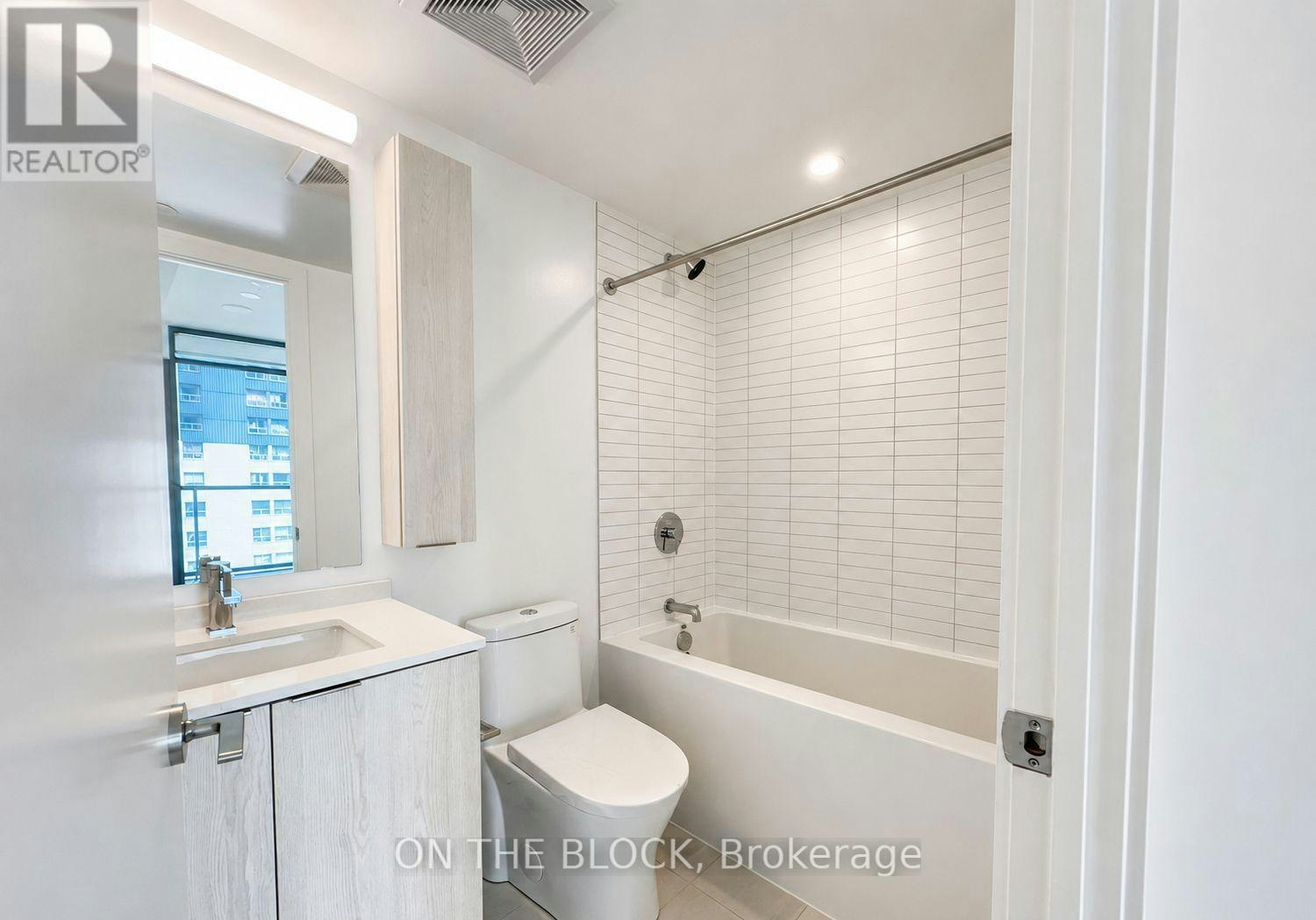 618-86 Dundas Street E, Mississauga, ON, L5A 1W4 - 14