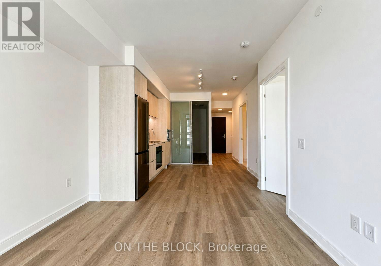 618-86 Dundas Street E, Mississauga, ON, L5A 1W4 - 9