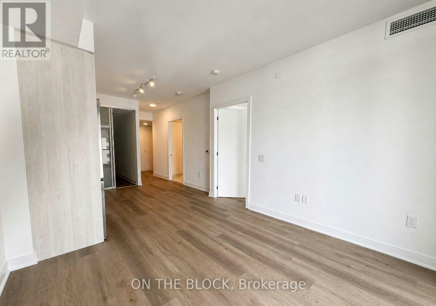 618-86 Dundas Street E, Mississauga, ON, L5A 1W4 - 10