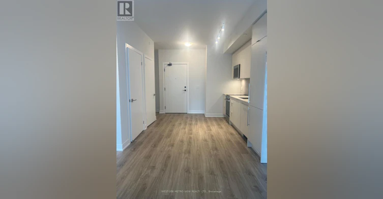 811-430 Square One Drive, Mississauga, ON, L5B 0L6 - 2