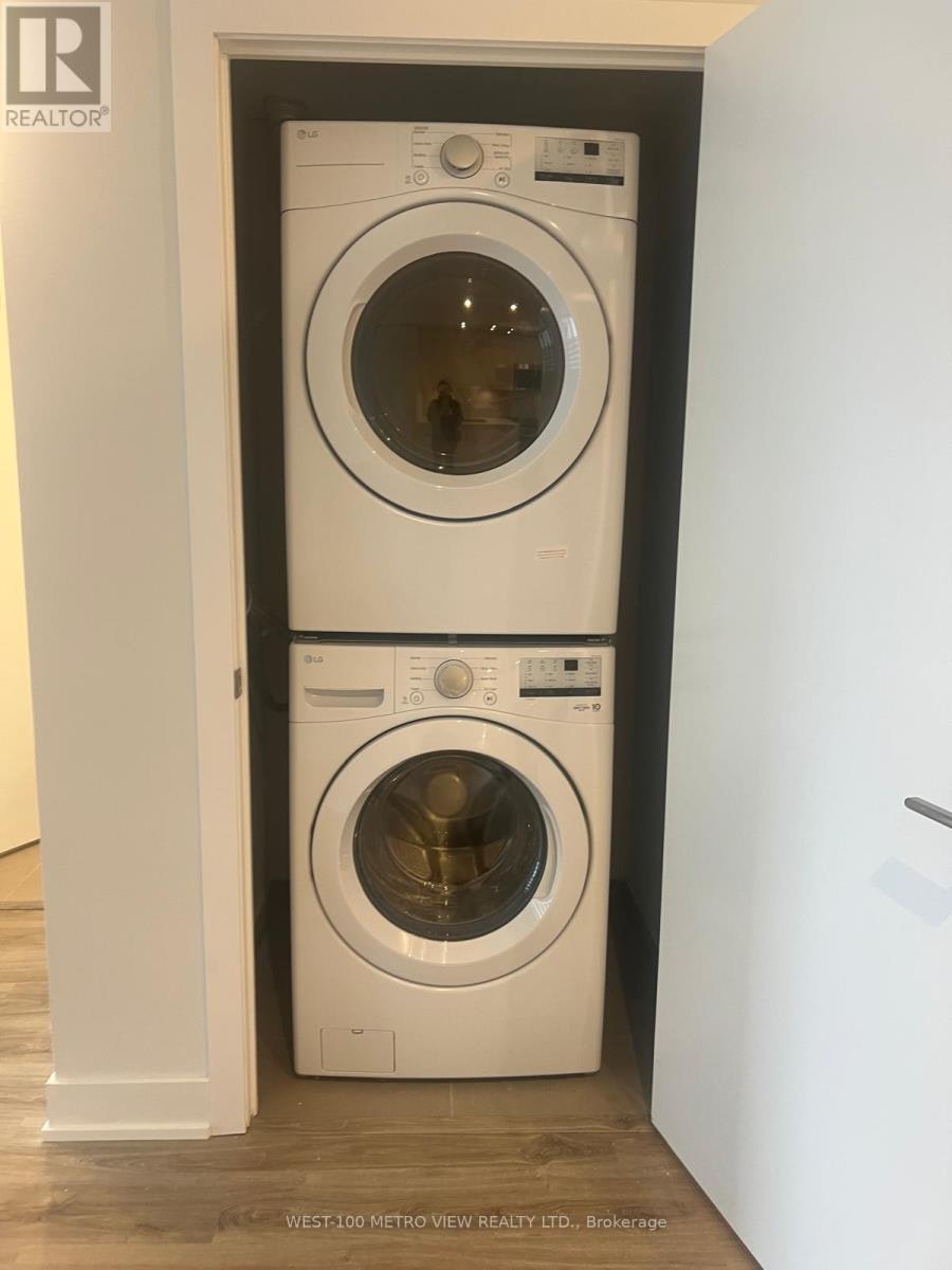 811-430 Square One Drive, Mississauga, ON, L5B 0L6 - 9